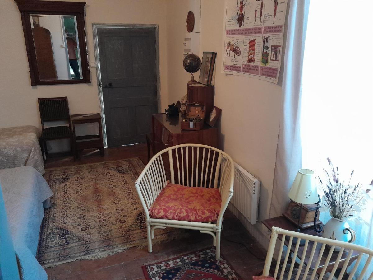 Le Prieure Bed & Breakfast Saint-Florent-sur-Auzonnet Luaran gambar