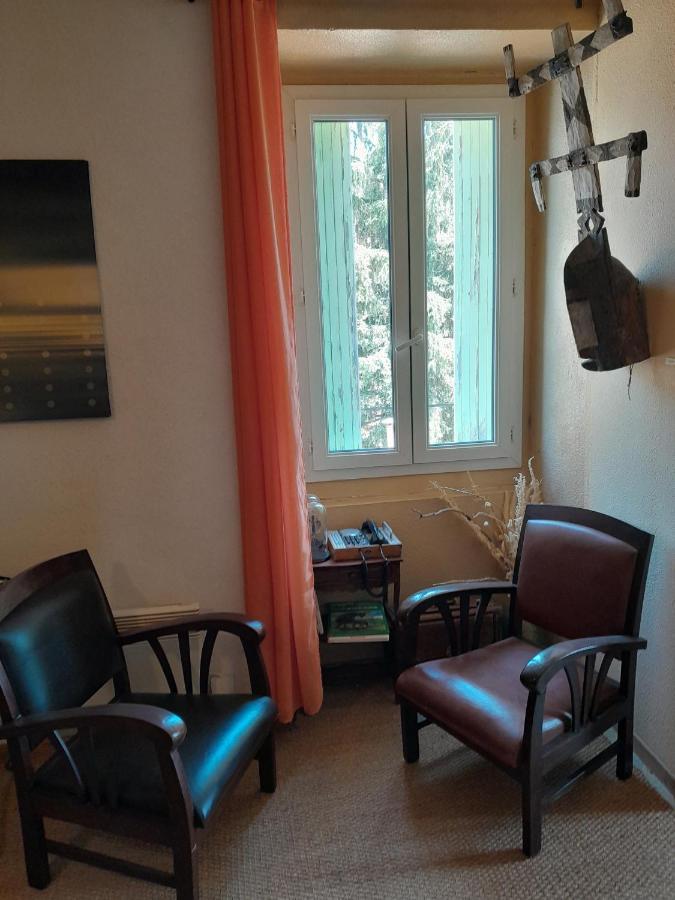 Le Prieure Bed & Breakfast Saint-Florent-sur-Auzonnet Luaran gambar