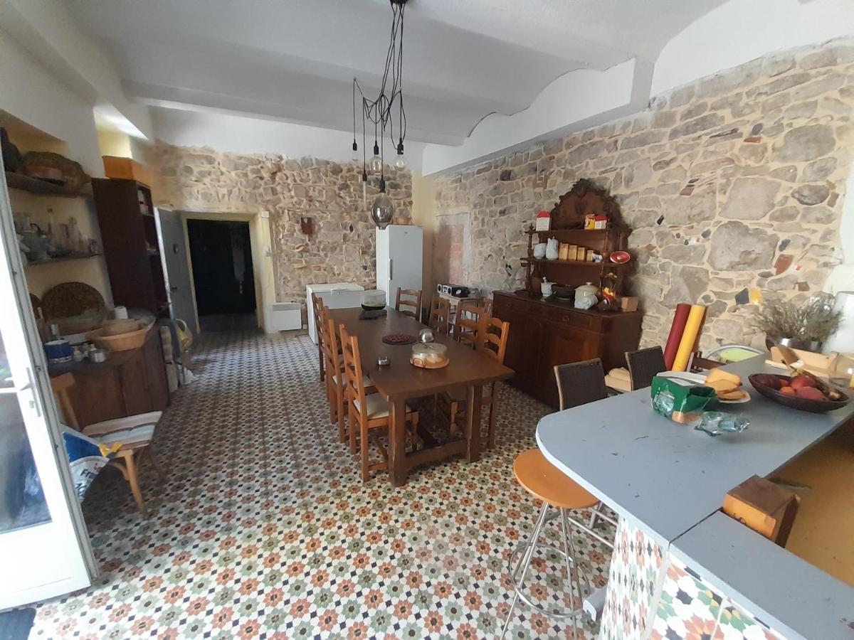 Le Prieure Bed & Breakfast Saint-Florent-sur-Auzonnet Luaran gambar