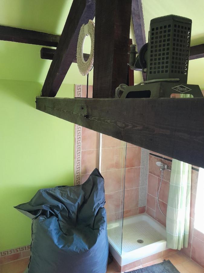 Le Prieure Bed & Breakfast Saint-Florent-sur-Auzonnet Luaran gambar