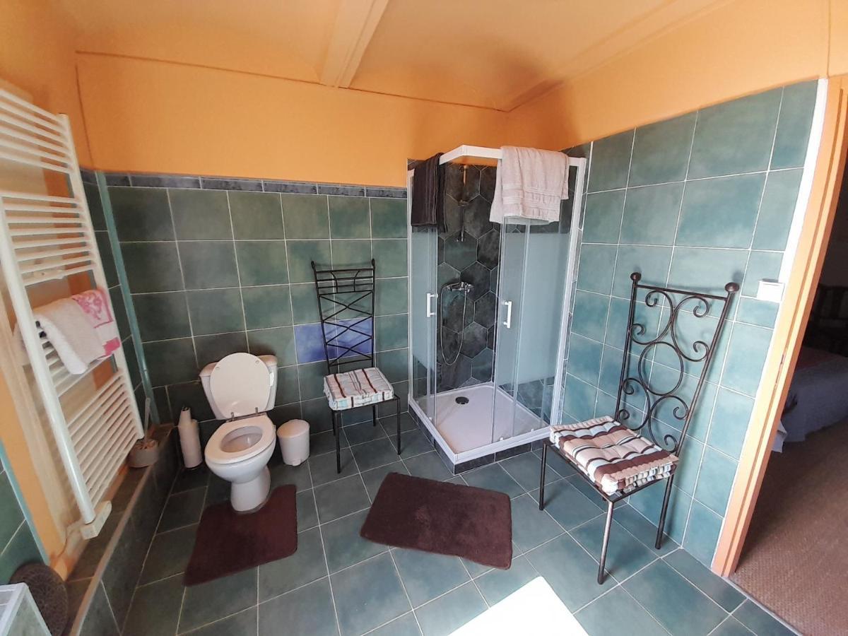 Le Prieure Bed & Breakfast Saint-Florent-sur-Auzonnet Luaran gambar